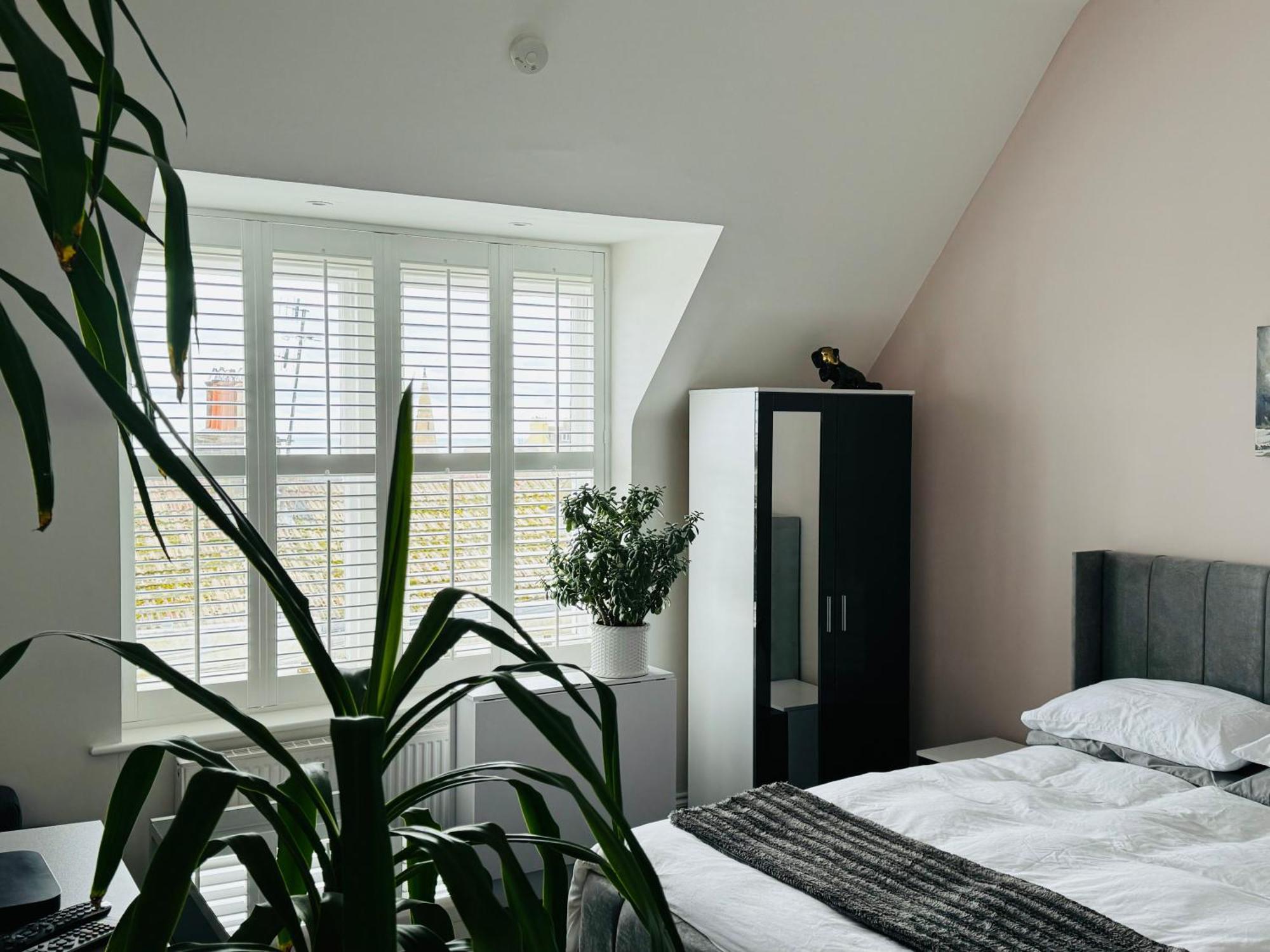 Penthouse Suite, Sea View, Close To Shops, Beach And Train St Leonards-on-Sea Bagian luar foto