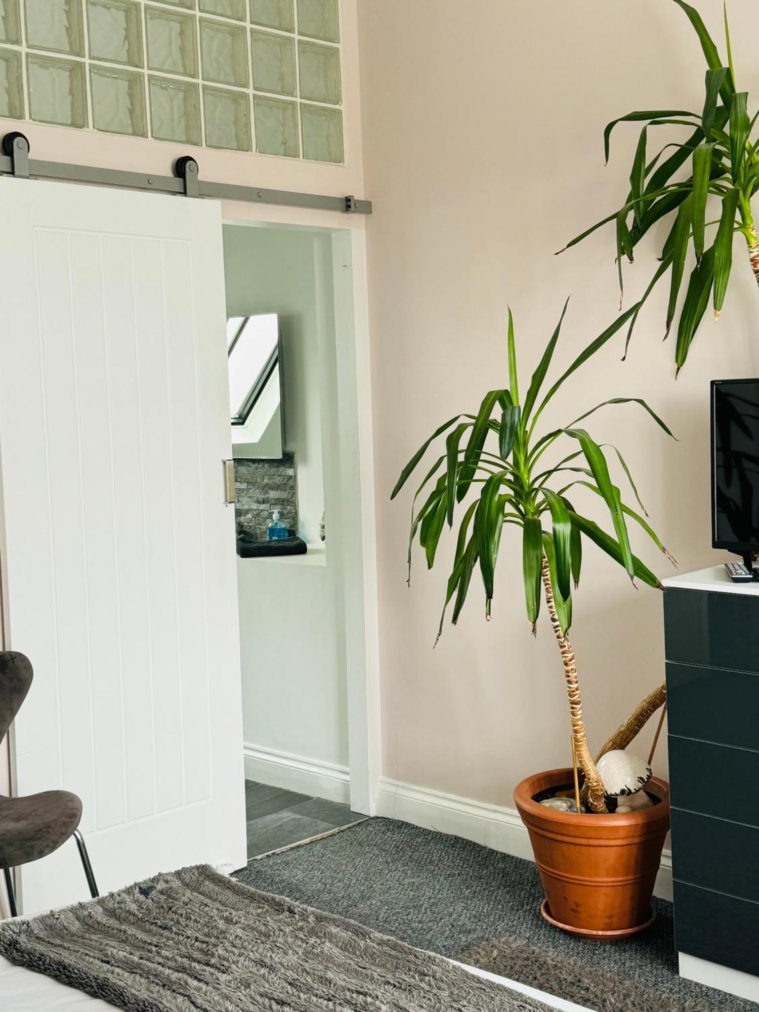 Penthouse Suite, Sea View, Close To Shops, Beach And Train St Leonards-on-Sea Bagian luar foto